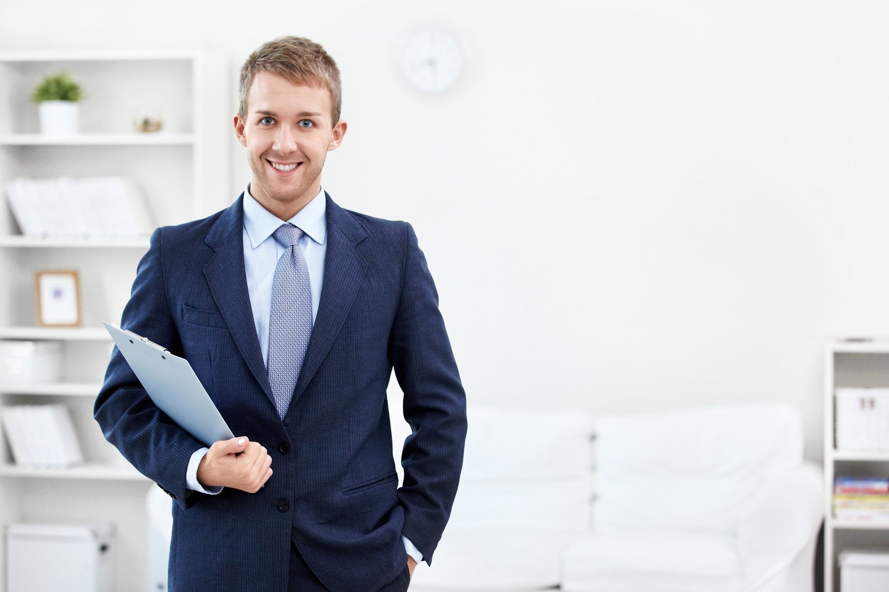 consultant-m-reverse